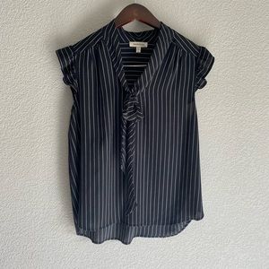 Black & White Business Top